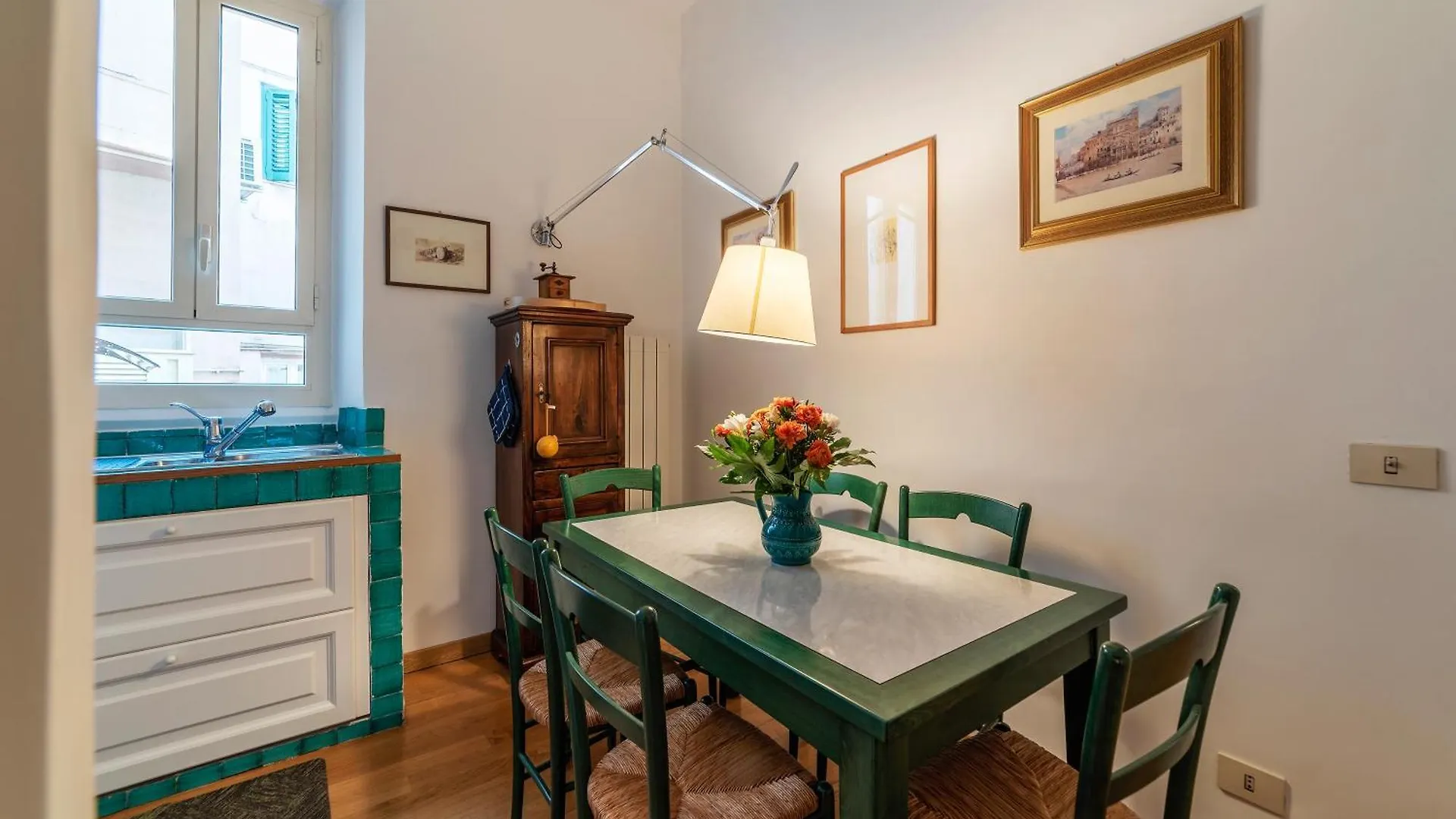 Apartament Accogliente E Colorato, A Pochi Passi Dal Colosseo - FromhometoRzym Włochy